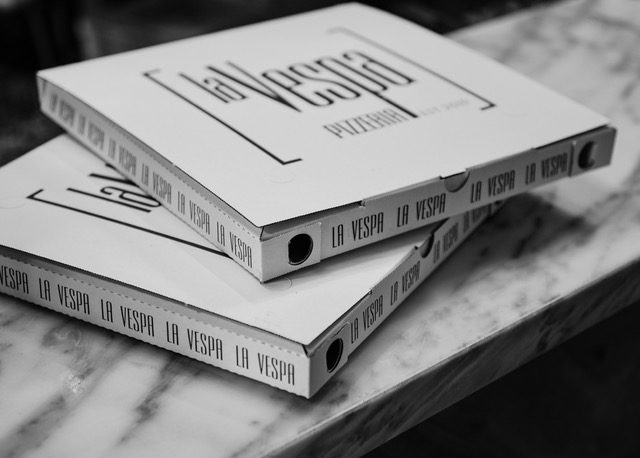 La Vespa pizza dozen
